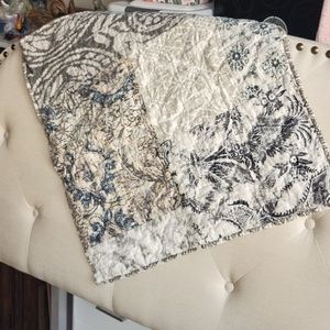 22"×22" Pottery Barn Pillow Sham
